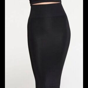 SKIMS Black Pencil Maxi Skirt
